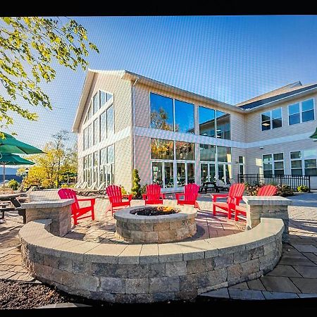 Vacation Village In The Berkshires แฮนค็อค ภายนอก รูปภาพ The Lake Campus